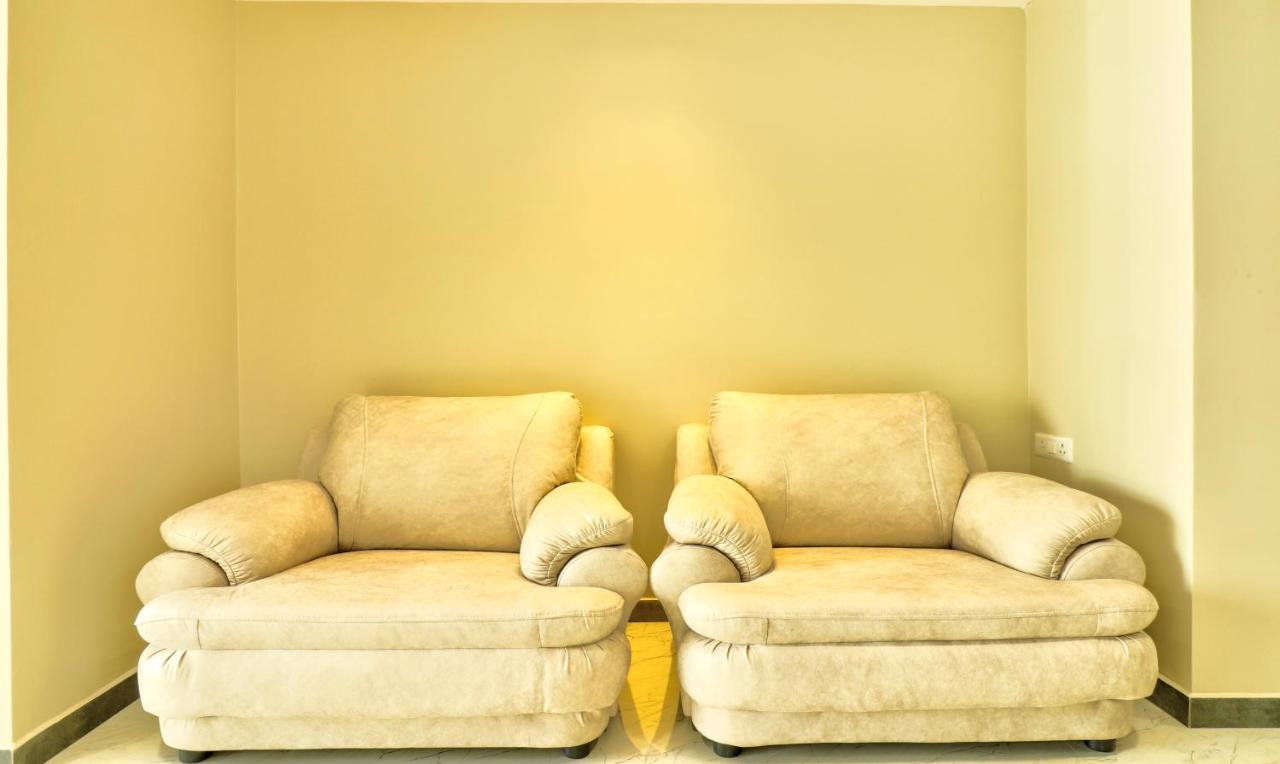 Treebo Sriz Cozy Seethamadhara ヴィシャーカパトナム エクステリア 写真